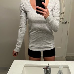 VS PINK GRAY LONG SLEEVE THERMAL